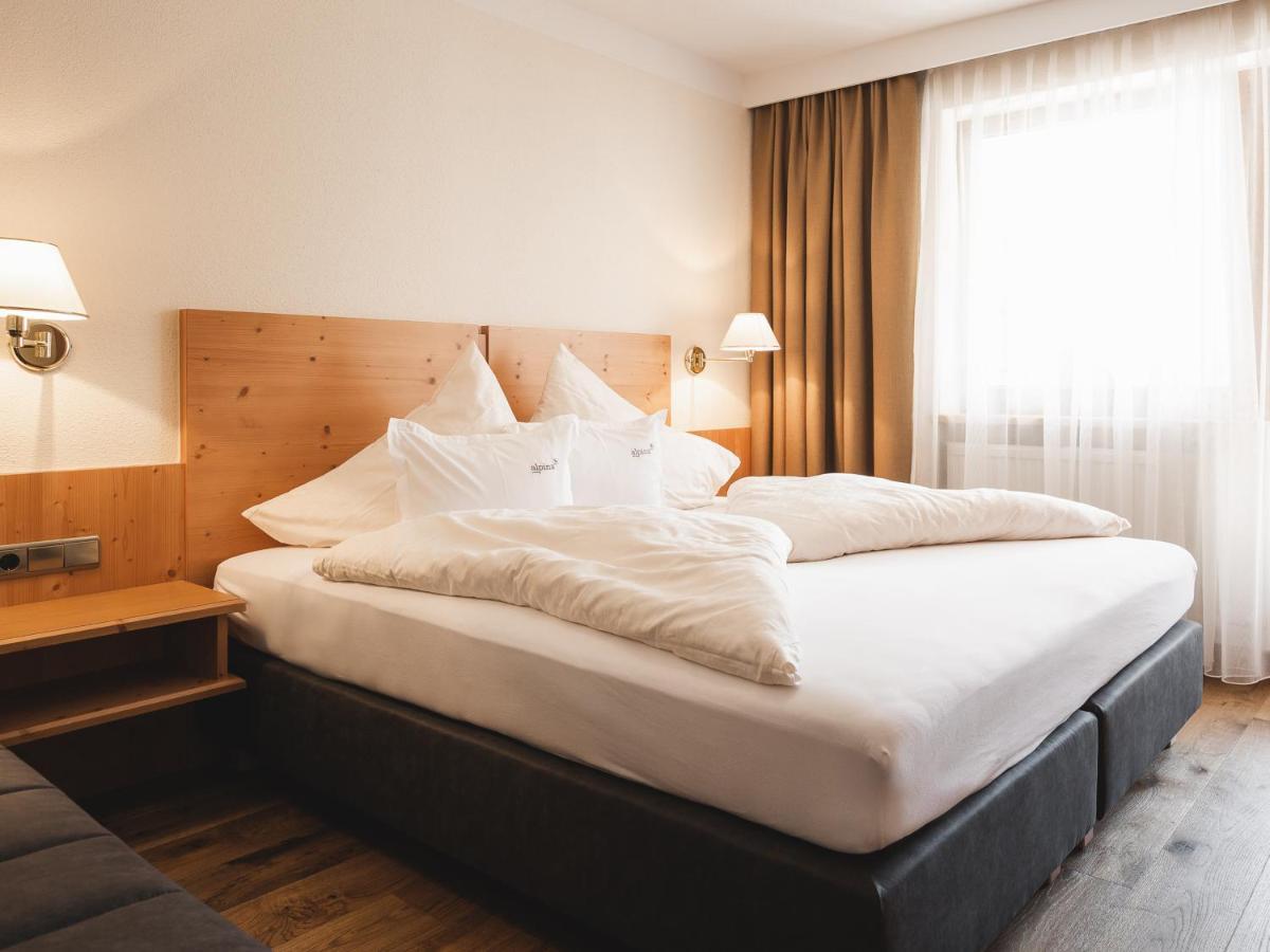 Alpina&More Apartments I Zimmer Serfaus Ngoại thất bức ảnh