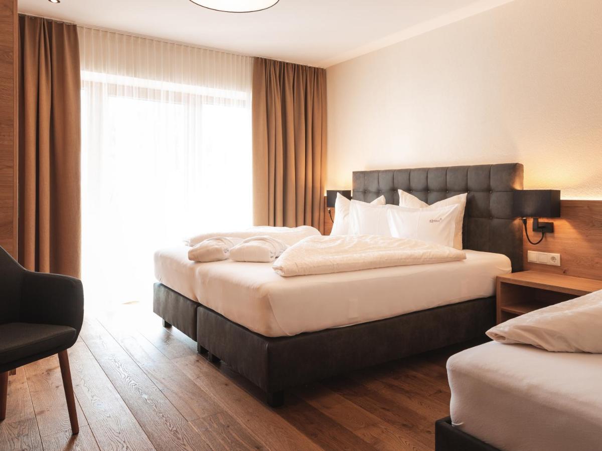 Alpina&More Apartments I Zimmer Serfaus Ngoại thất bức ảnh